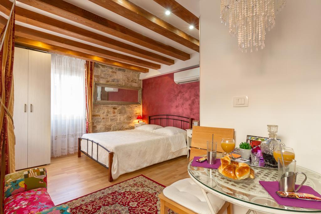 Studios Aurelia Palace Σπλιτ Δωμάτιο φωτογραφία